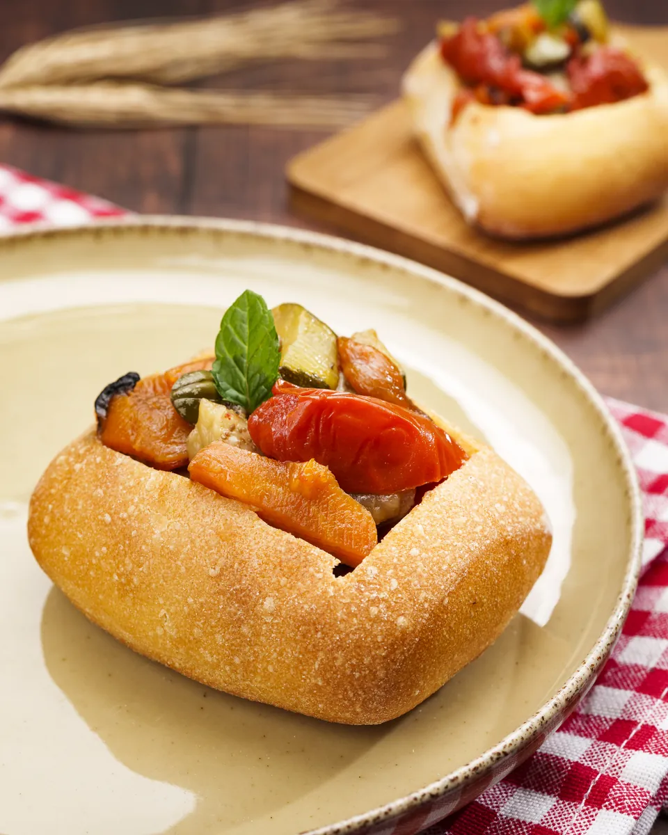 Panini accapponati con caponata
